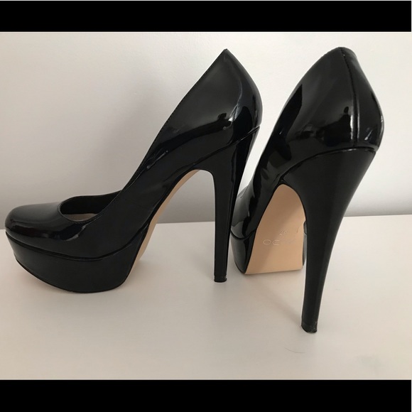 Almost new Black stilettos from Aldo. - Picture 3 of 4
